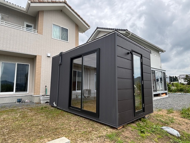 外仕事の休憩場に１人の特別な空間を！！